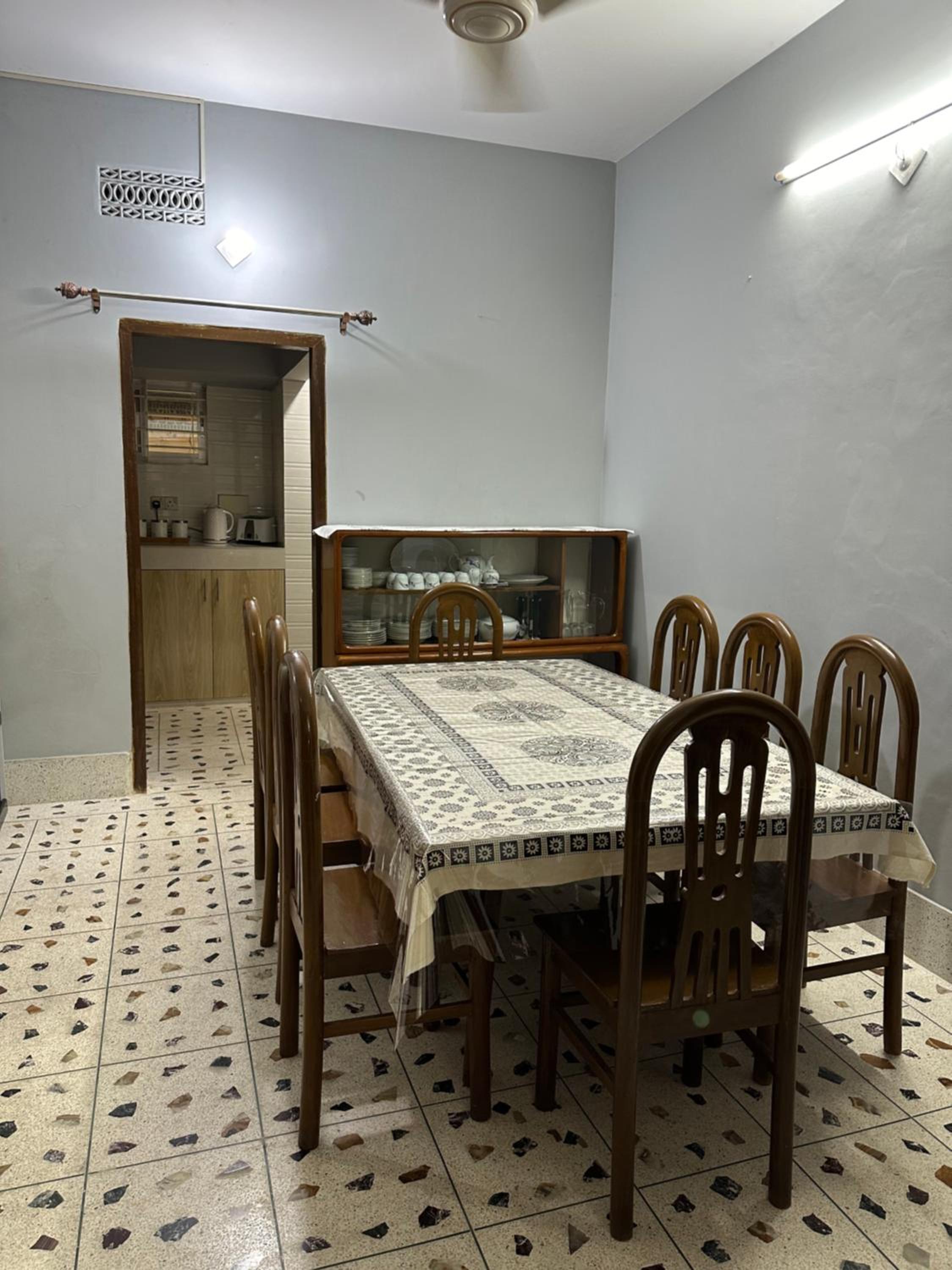 Alom Manzil - 4 Bedroom Family Home