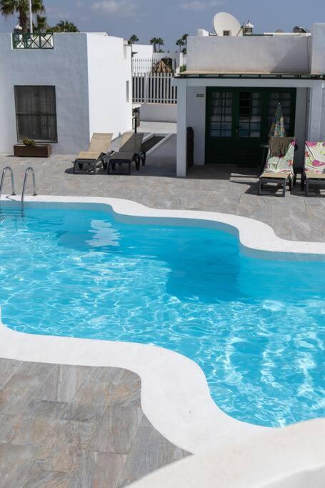 Casa Turquesa, shared pool