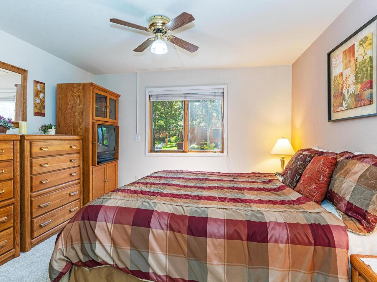 The McCloud Condominium complex is one of the most popular vacation rentals - Property Image 17