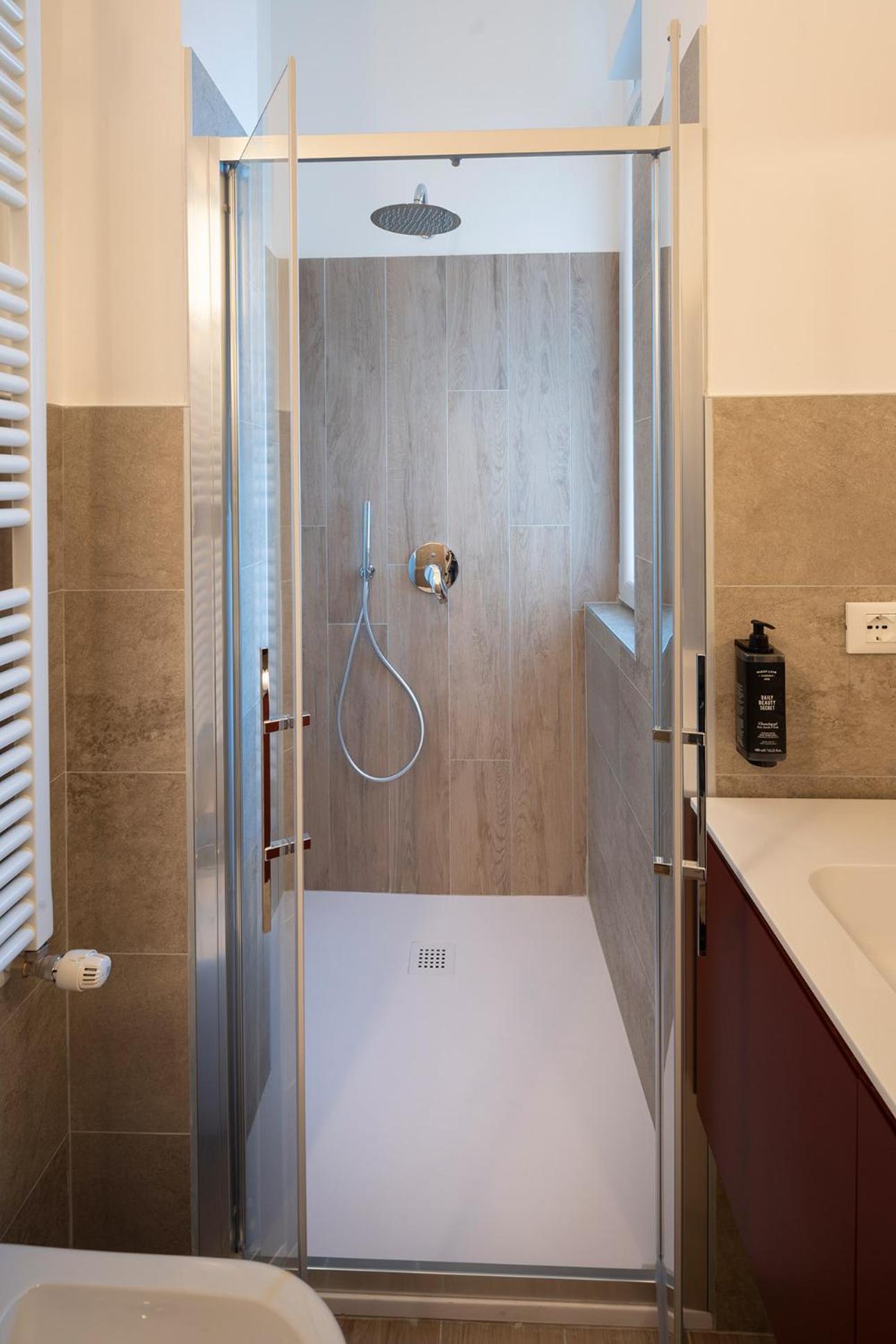 Astoria Comfort Rooms