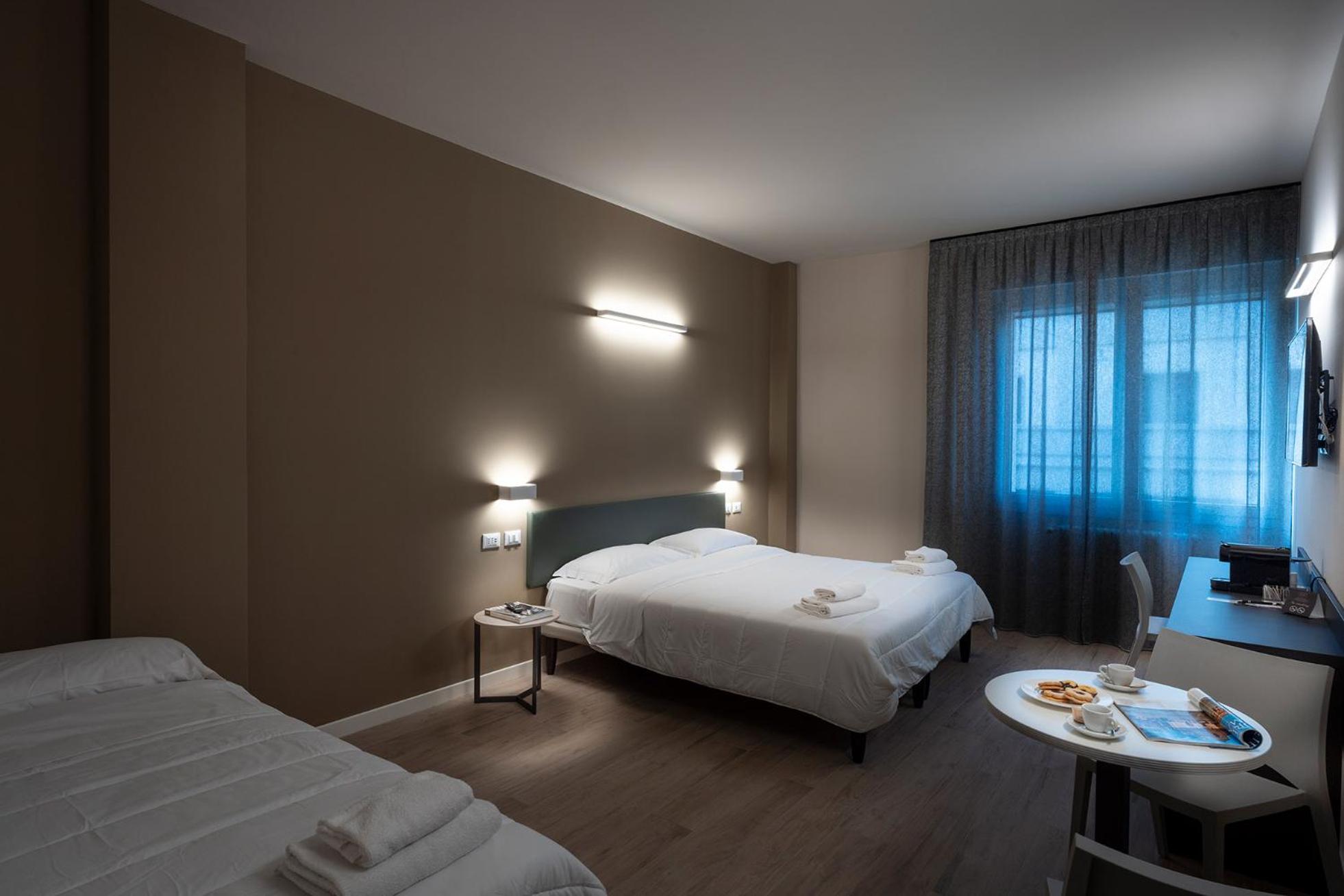 Astoria Comfort Rooms