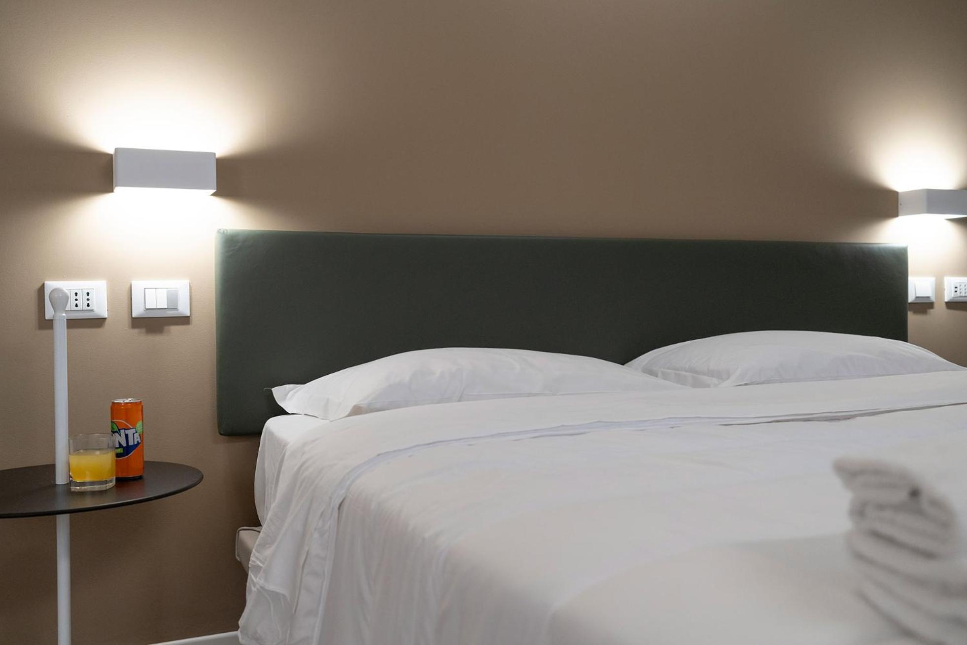Astoria Comfort Rooms