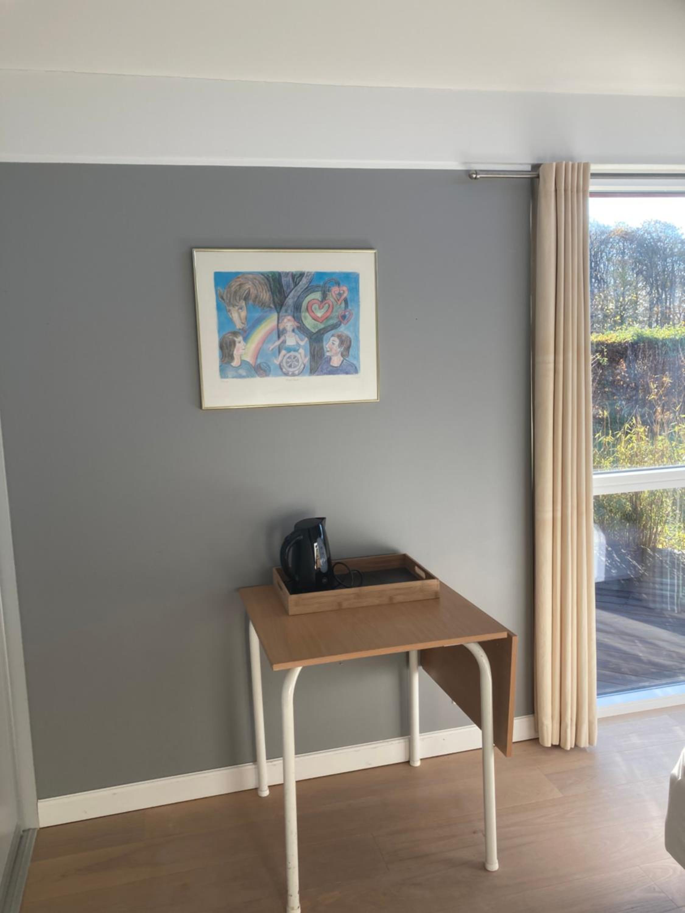 Værelse, bad og toilet i villa view 3
