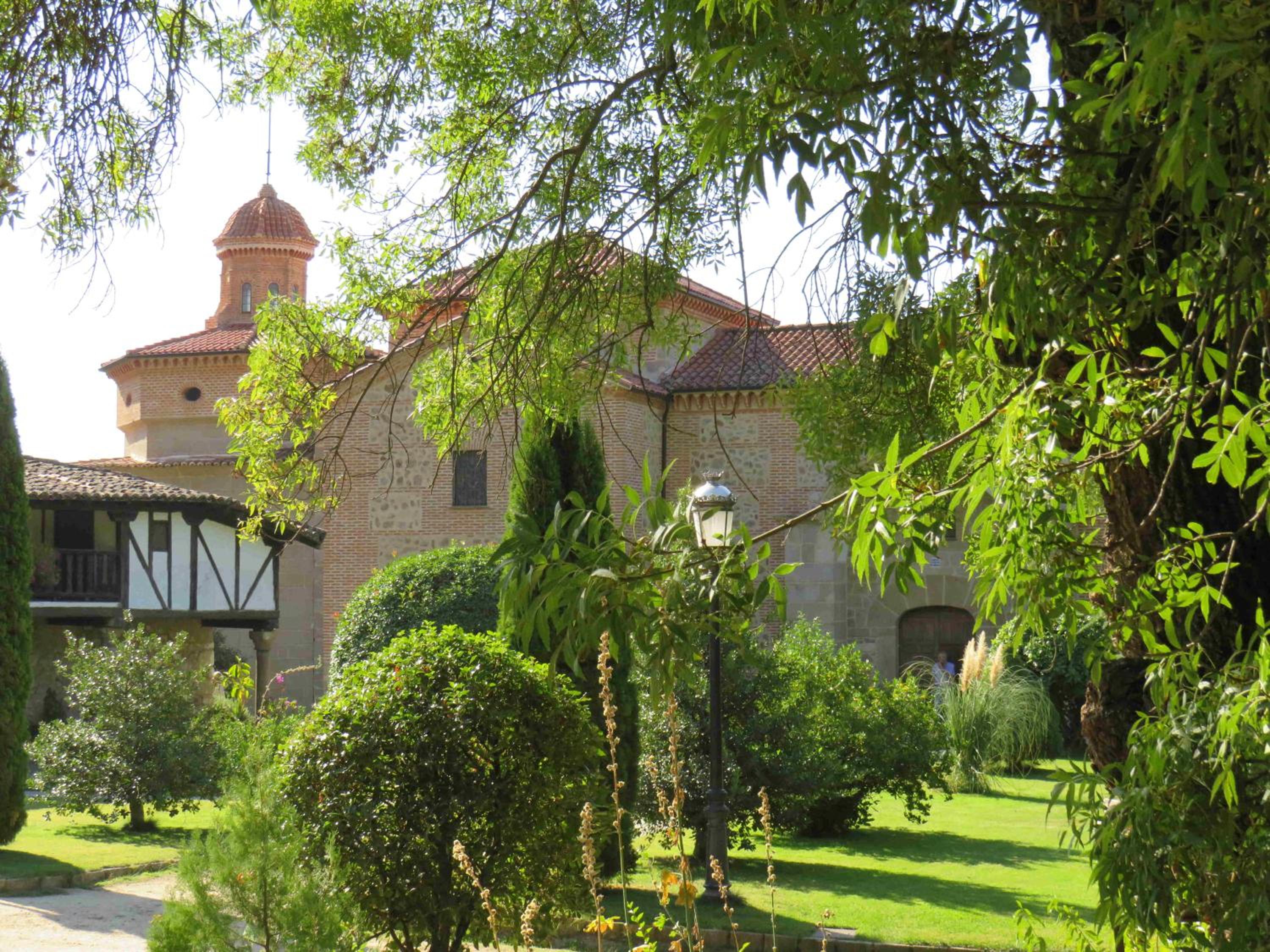 Photo 42