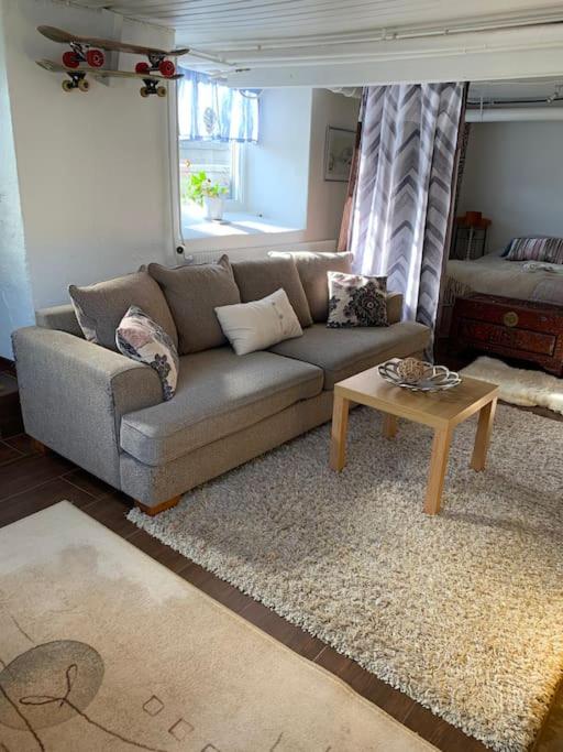 The Little Nest Borås, Cozy Apartment with Parking