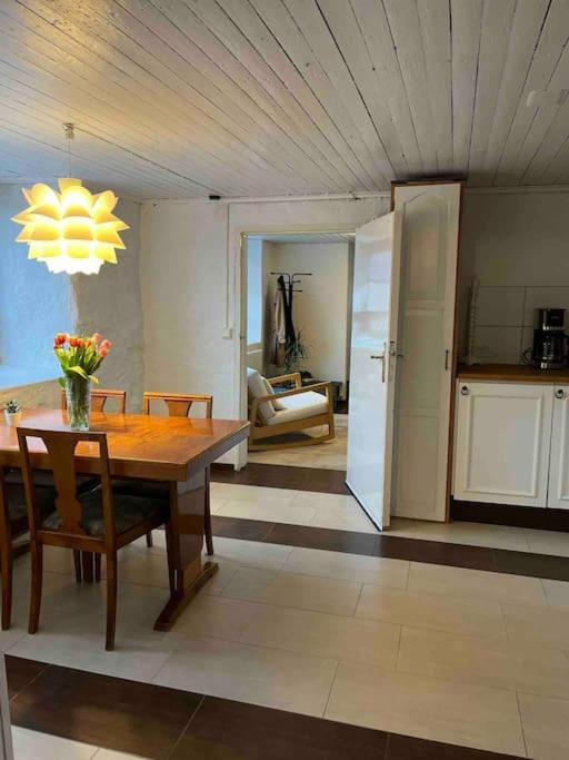 The Little Nest Borås, Cozy Apartment with Parking