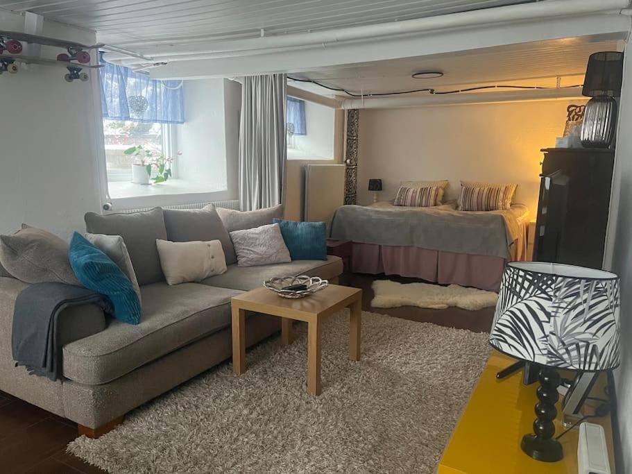 The Little Nest Borås, Cozy Apartment with Parking