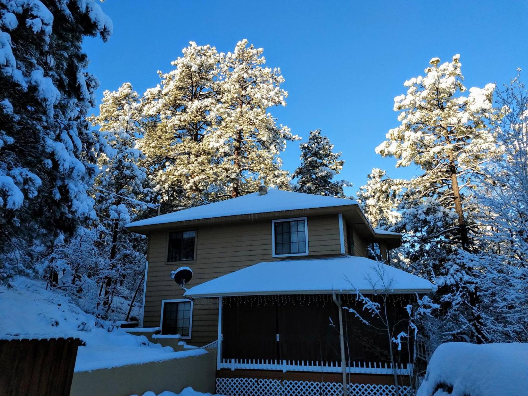 Sheridan House Inn- Adult Only Accommodation