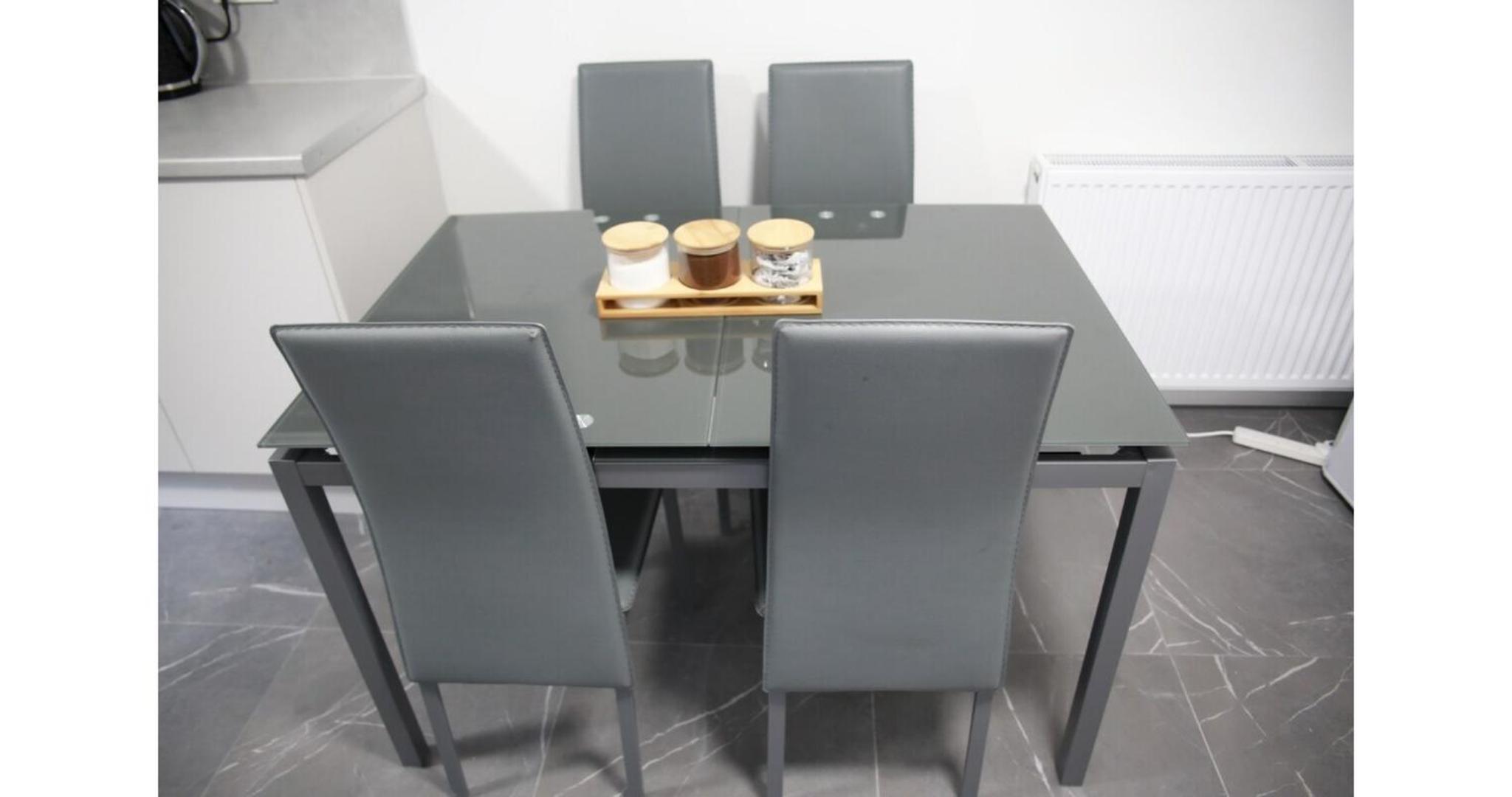 Cricklewood Deluxe Ensuite Room