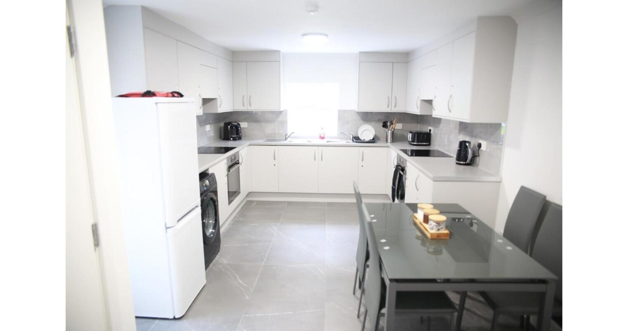 Cricklewood Deluxe Ensuite Room