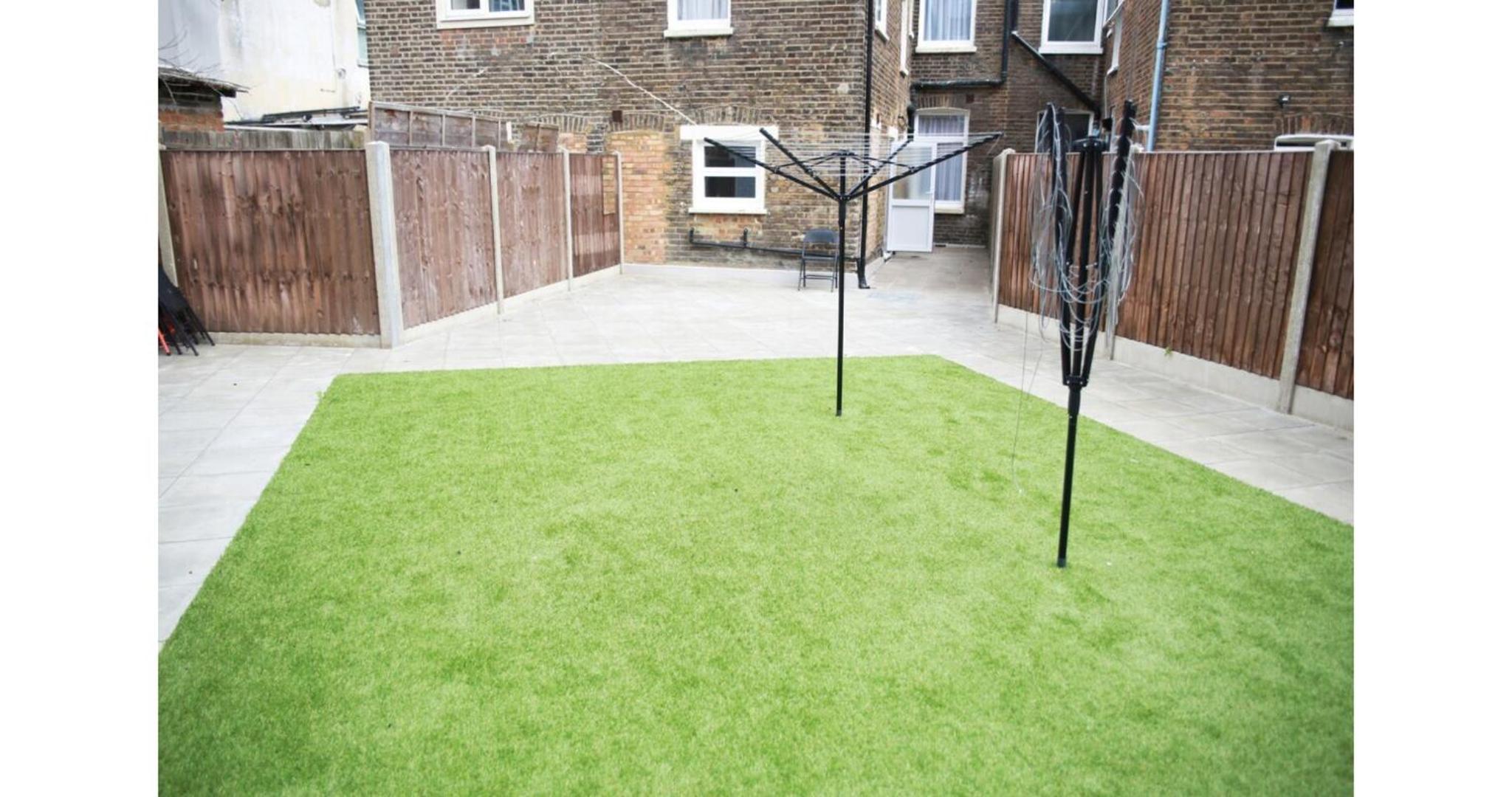 Cricklewood Deluxe Ensuite Room