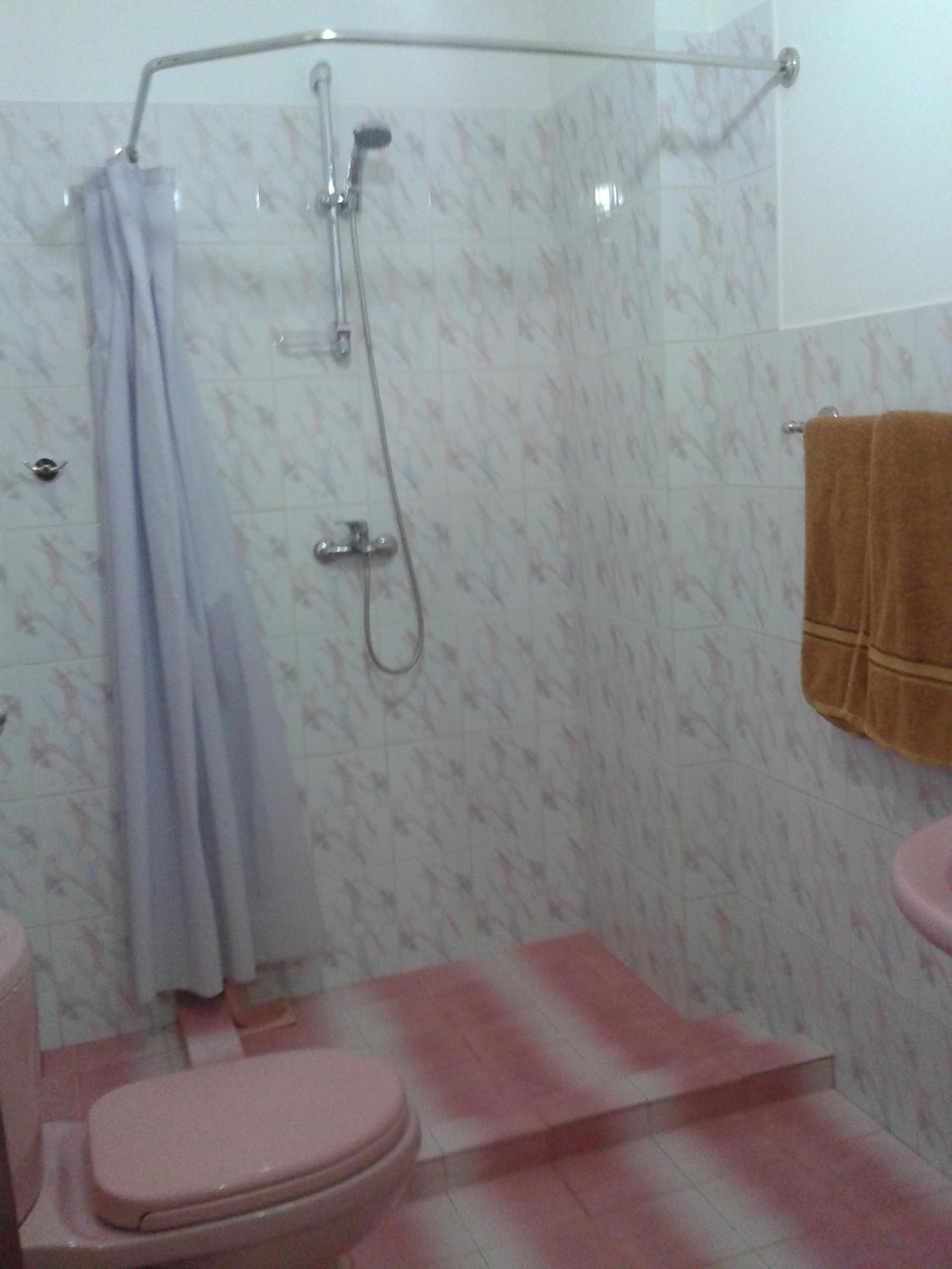 Photo 33