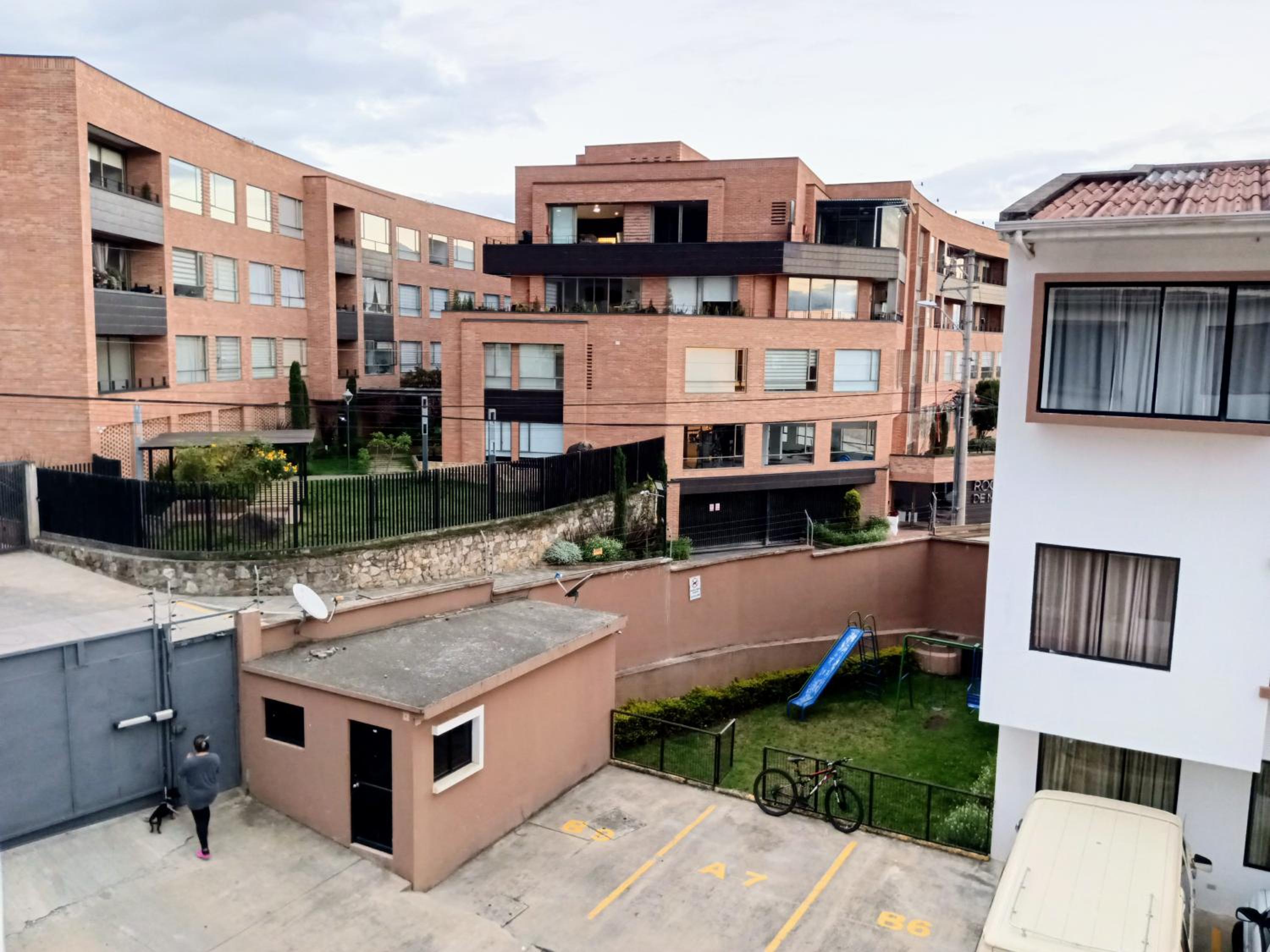 Hotel Departamento Grande Con Jacuzzi