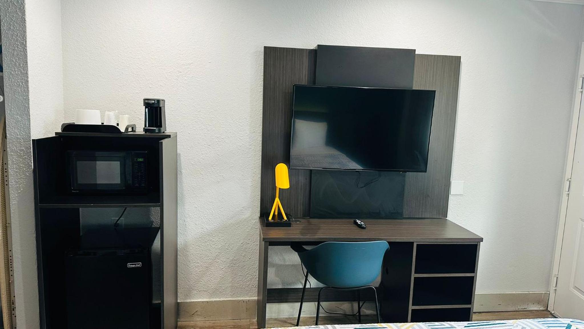 Studio 6 Suites San Ysidro CA San Diego South Bay - Property Image 40