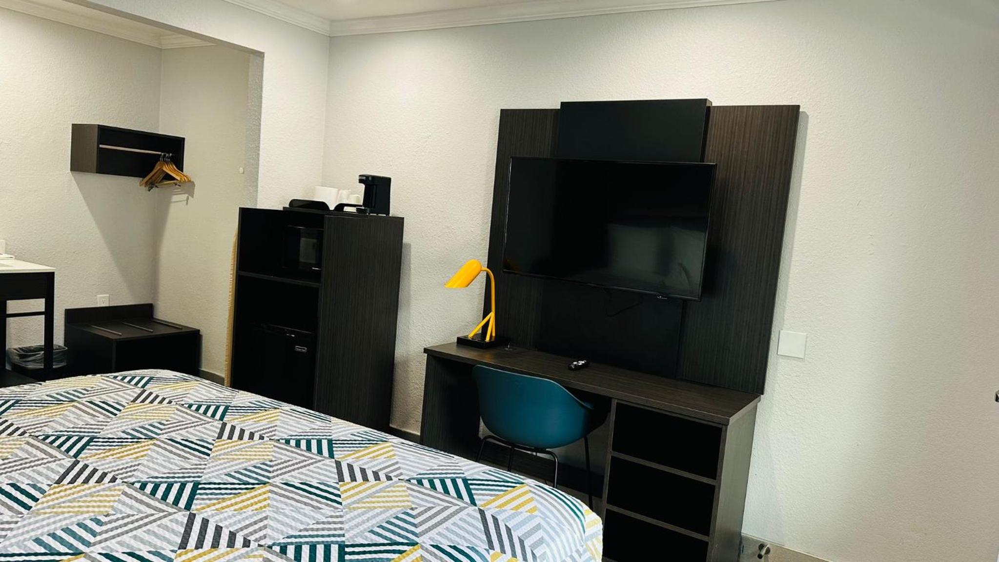 Studio 6 Suites San Ysidro CA San Diego South Bay - Property Image 44