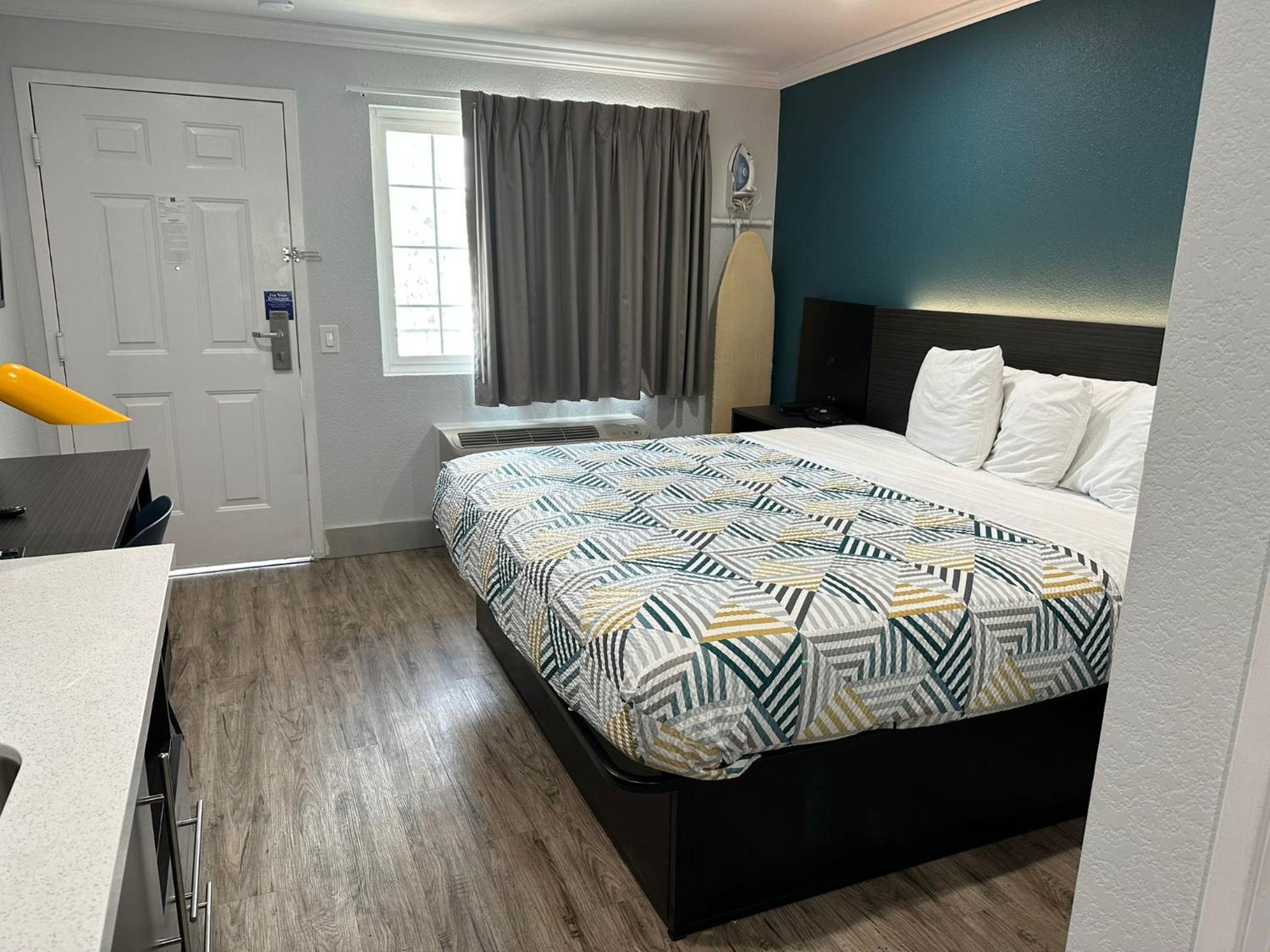 Studio 6 Suites San Ysidro CA San Diego South Bay - Property Image 22