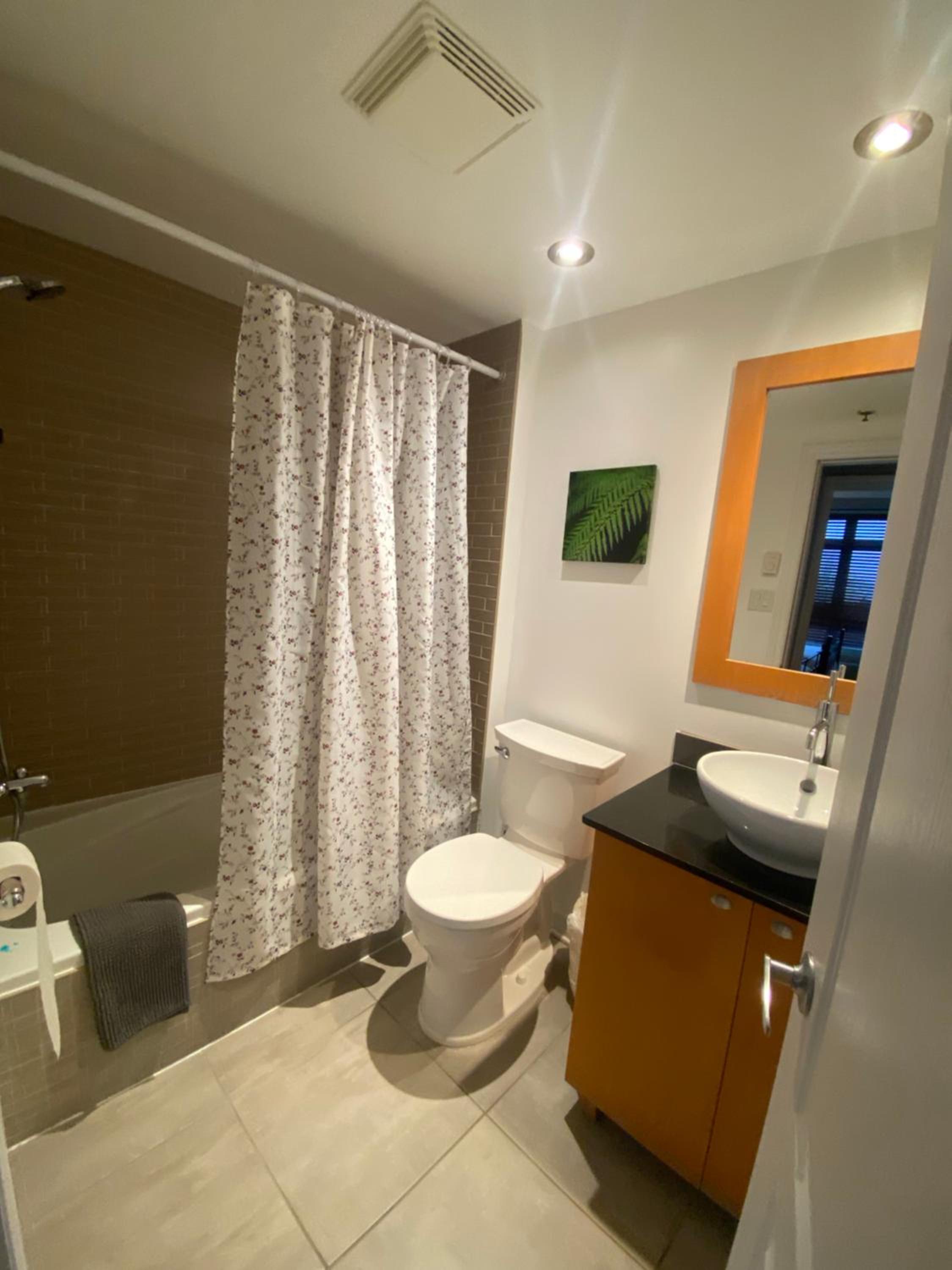 ApartHotelMontreal by Les Terrasses Saint Urbain 2225I2
