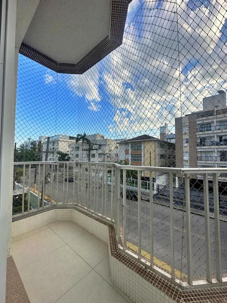 Lindo Apartamento enseada locação