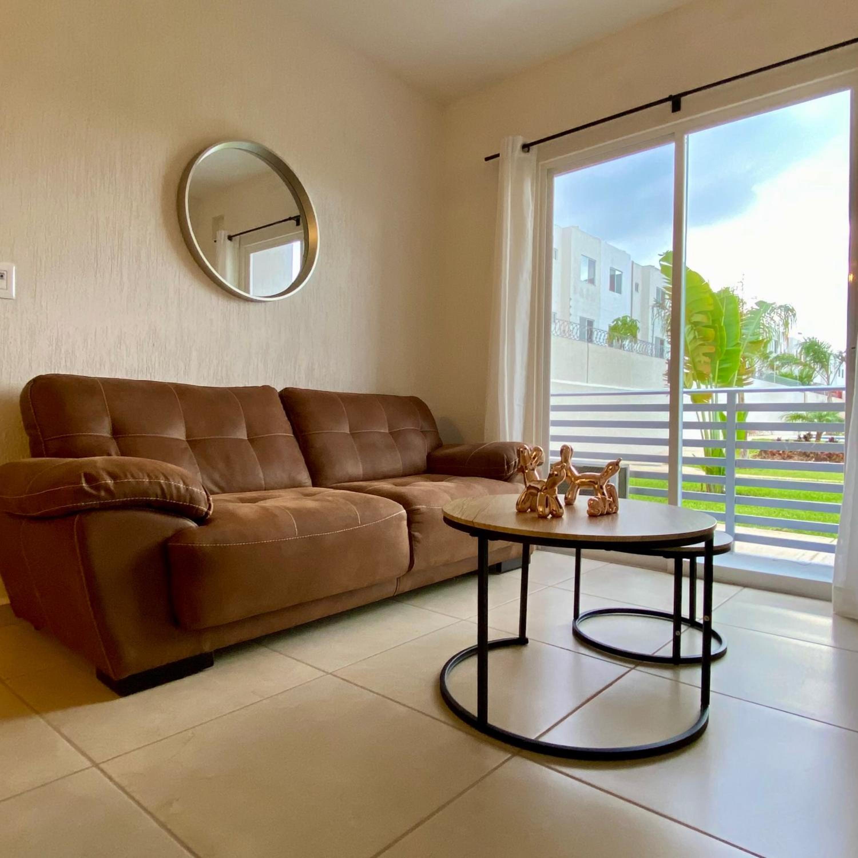 Departamento nuevo, 3 habitaciones, justo en frente de alberca