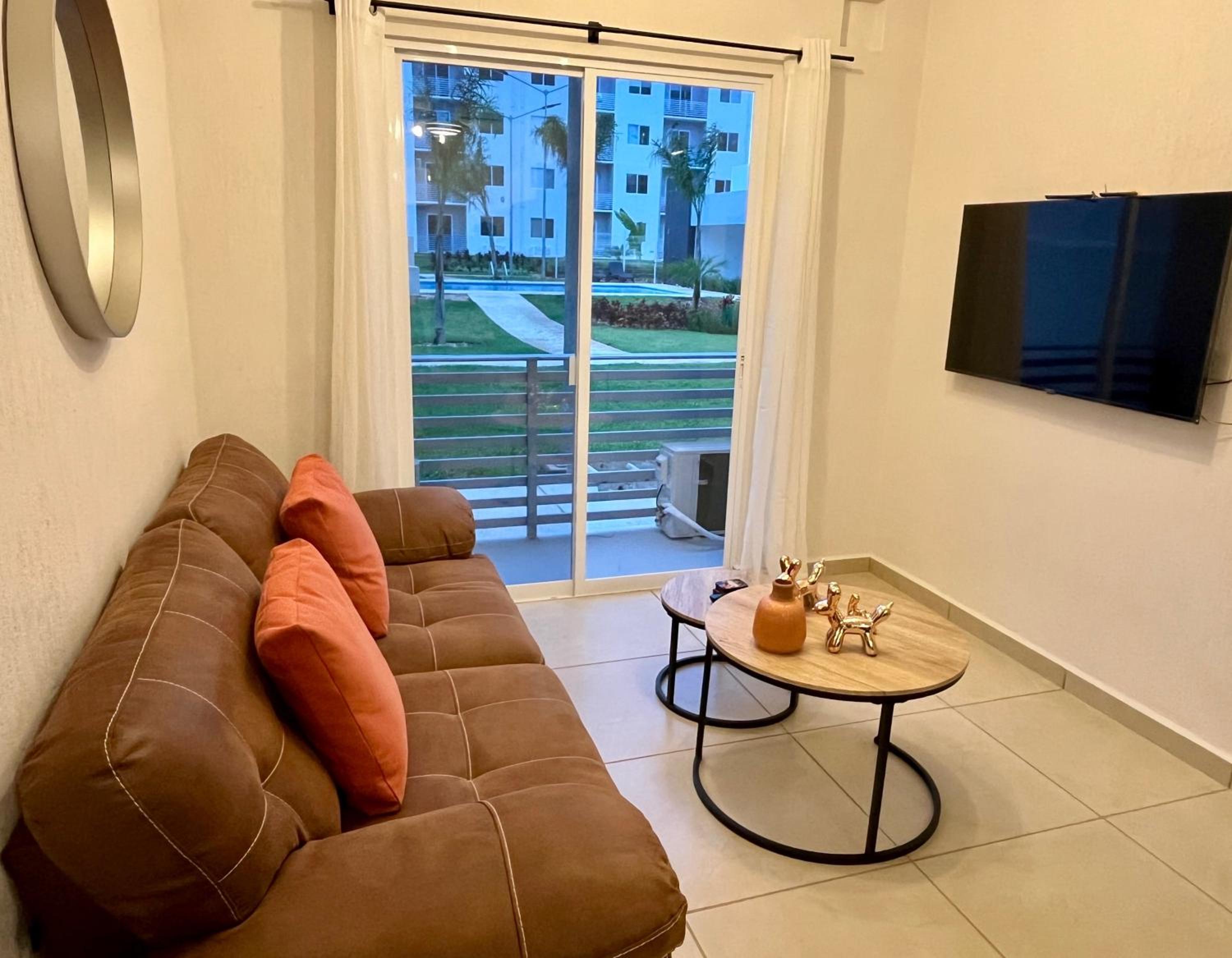 Departamento nuevo, 3 habitaciones, justo en frente de alberca