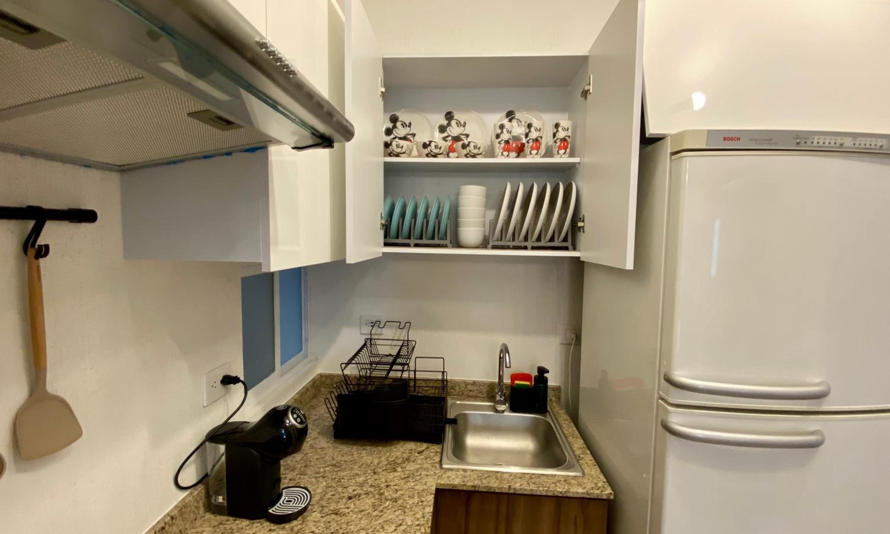 Departamento nuevo, 3 habitaciones, justo en frente de alberca