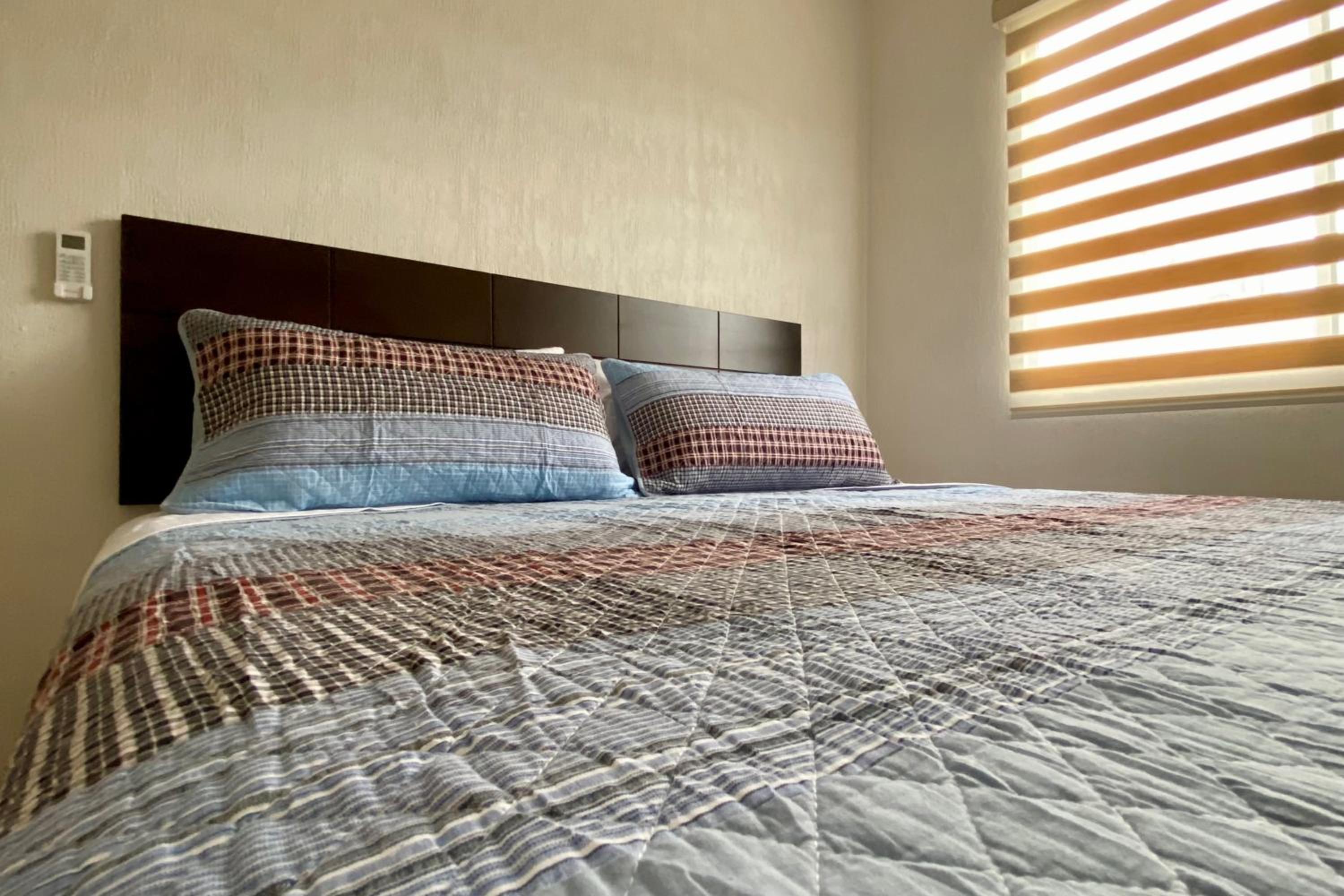 Departamento nuevo, 3 habitaciones, justo en frente de alberca