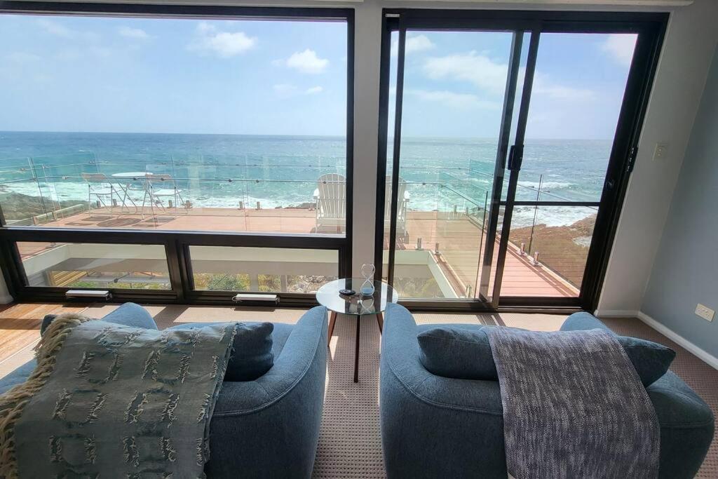 Heathcliff. Stunning ocean views!