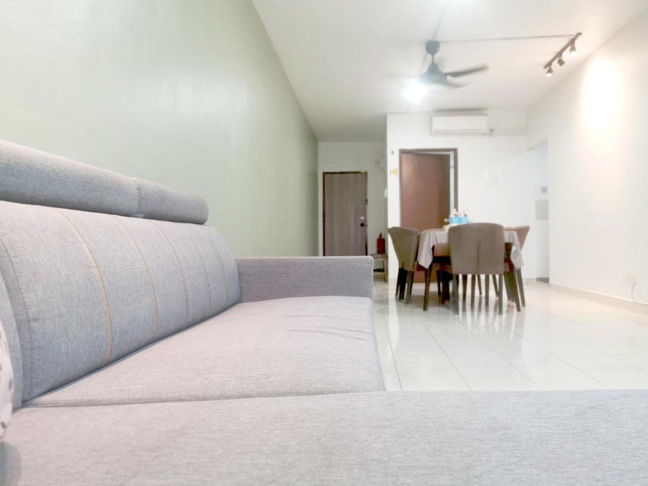 Putatan Platinum Apartment with Pool photo 6