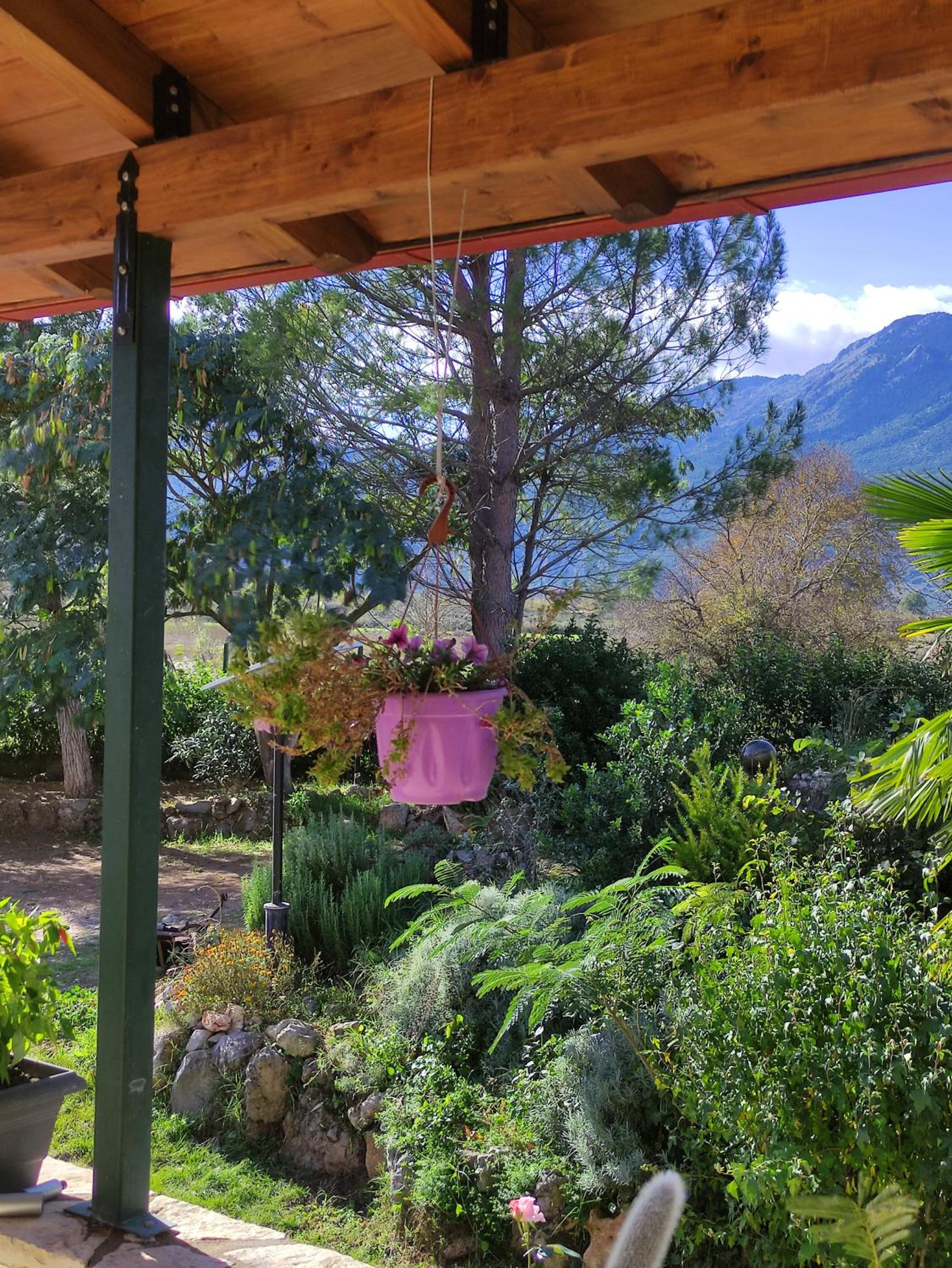 Villa Dorothy - Mountain View Retreat, Polydrosos