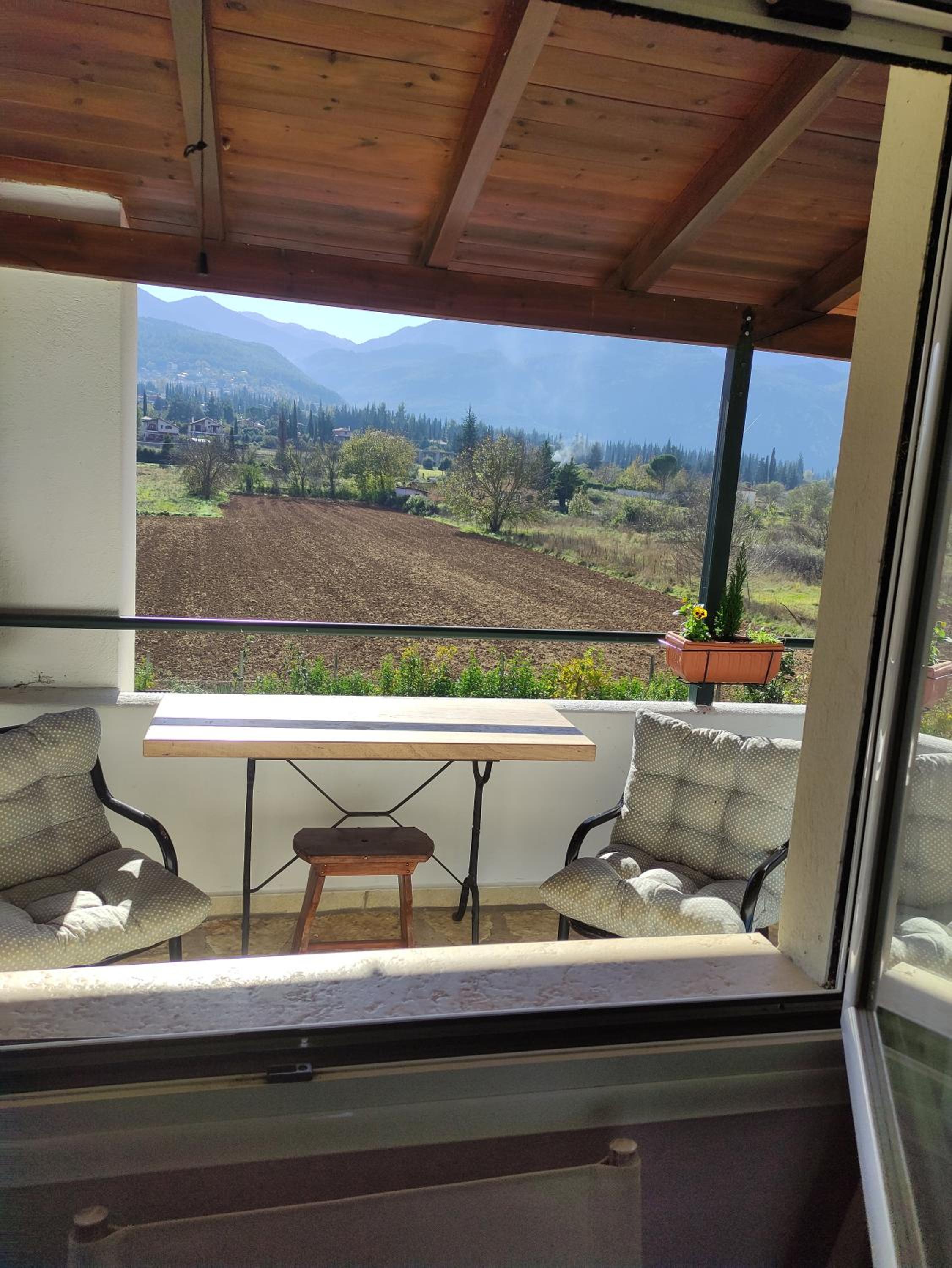 Villa Dorothy - Mountain View Retreat, Polydrosos