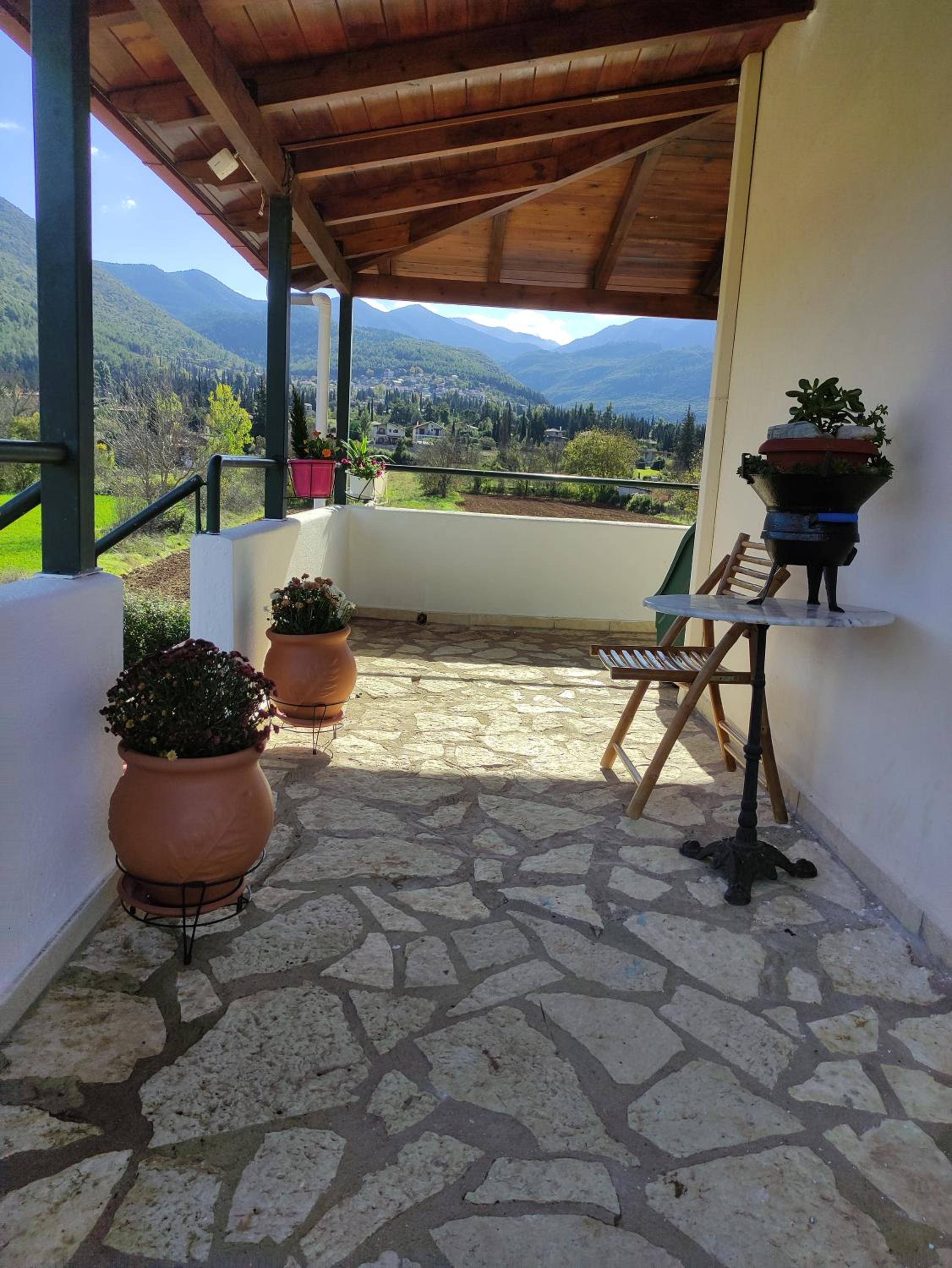 Villa Dorothy - Mountain View Retreat, Polydrosos