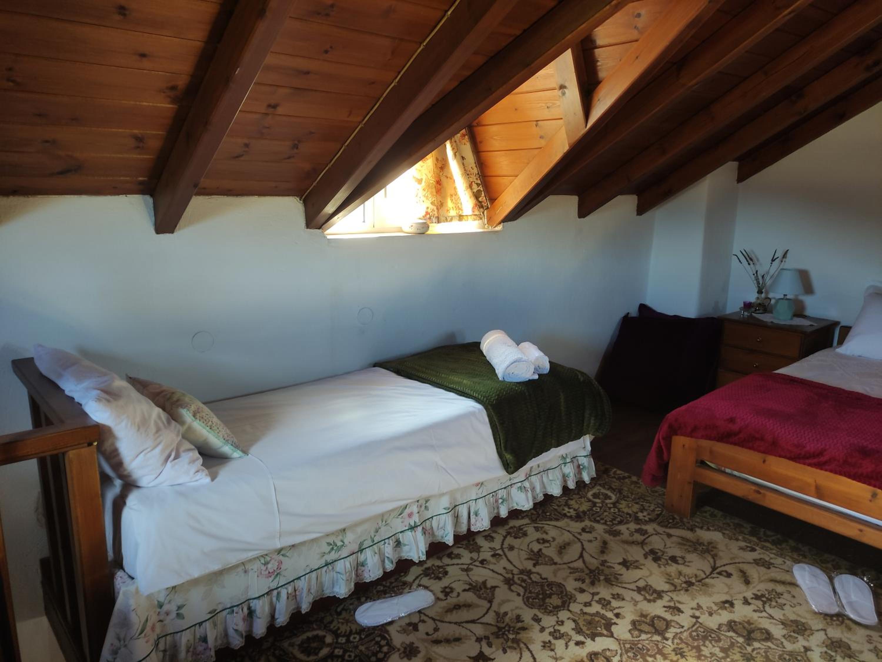 Villa Dorothy - Mountain View Retreat, Polydrosos