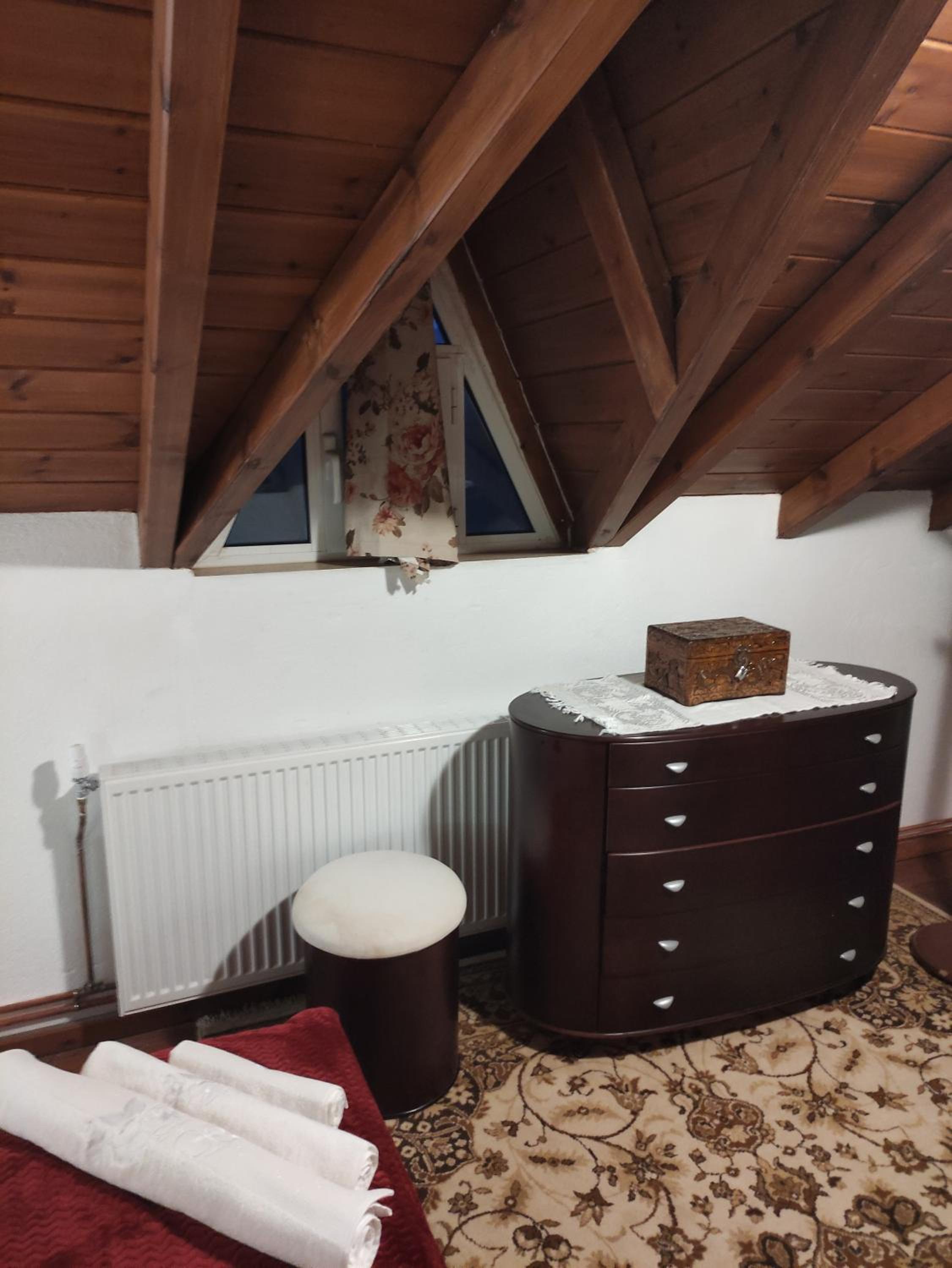Villa Dorothy - Mountain View Retreat, Polydrosos