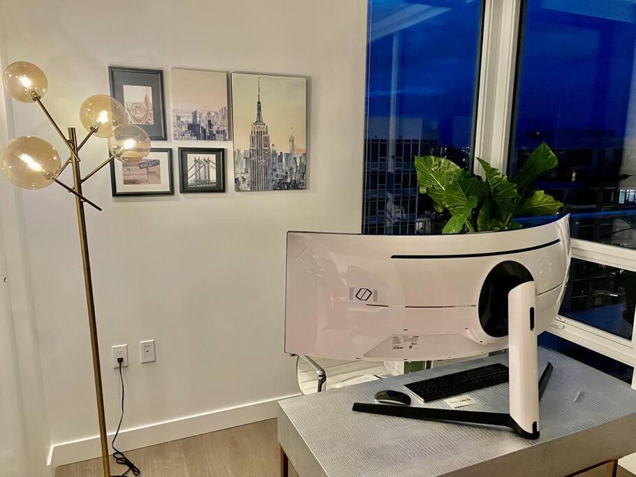 BrandNew Penthouse furnished with Versace 頂級閣樓公寓