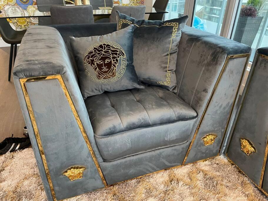 BrandNew Penthouse furnished with Versace 頂級閣樓公寓