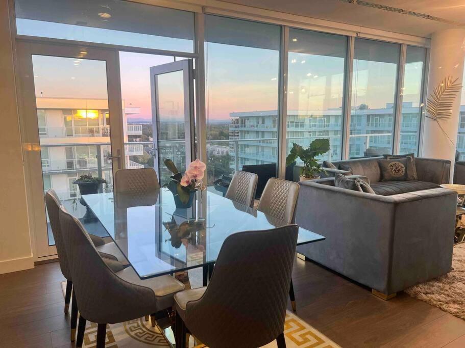 BrandNew Penthouse furnished with Versace 頂級閣樓公寓