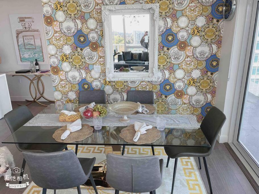 BrandNew Penthouse furnished with Versace 頂級閣樓公寓