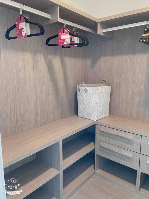 BrandNew Penthouse furnished with Versace 頂級閣樓公寓