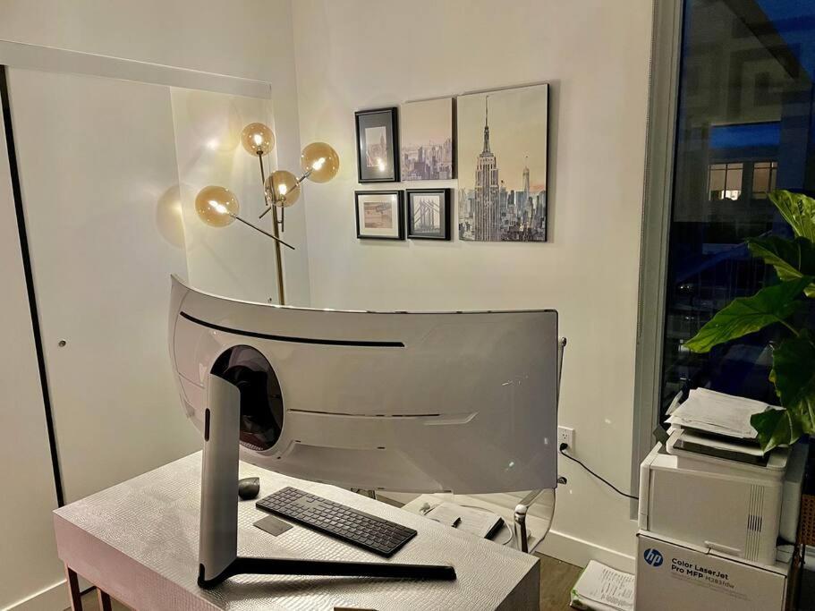 BrandNew Penthouse furnished with Versace 頂級閣樓公寓