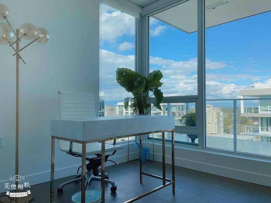 BrandNew Penthouse furnished with Versace 頂級閣樓公寓