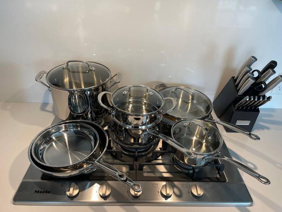 BrandNew Penthouse furnished with Versace 頂級閣樓公寓