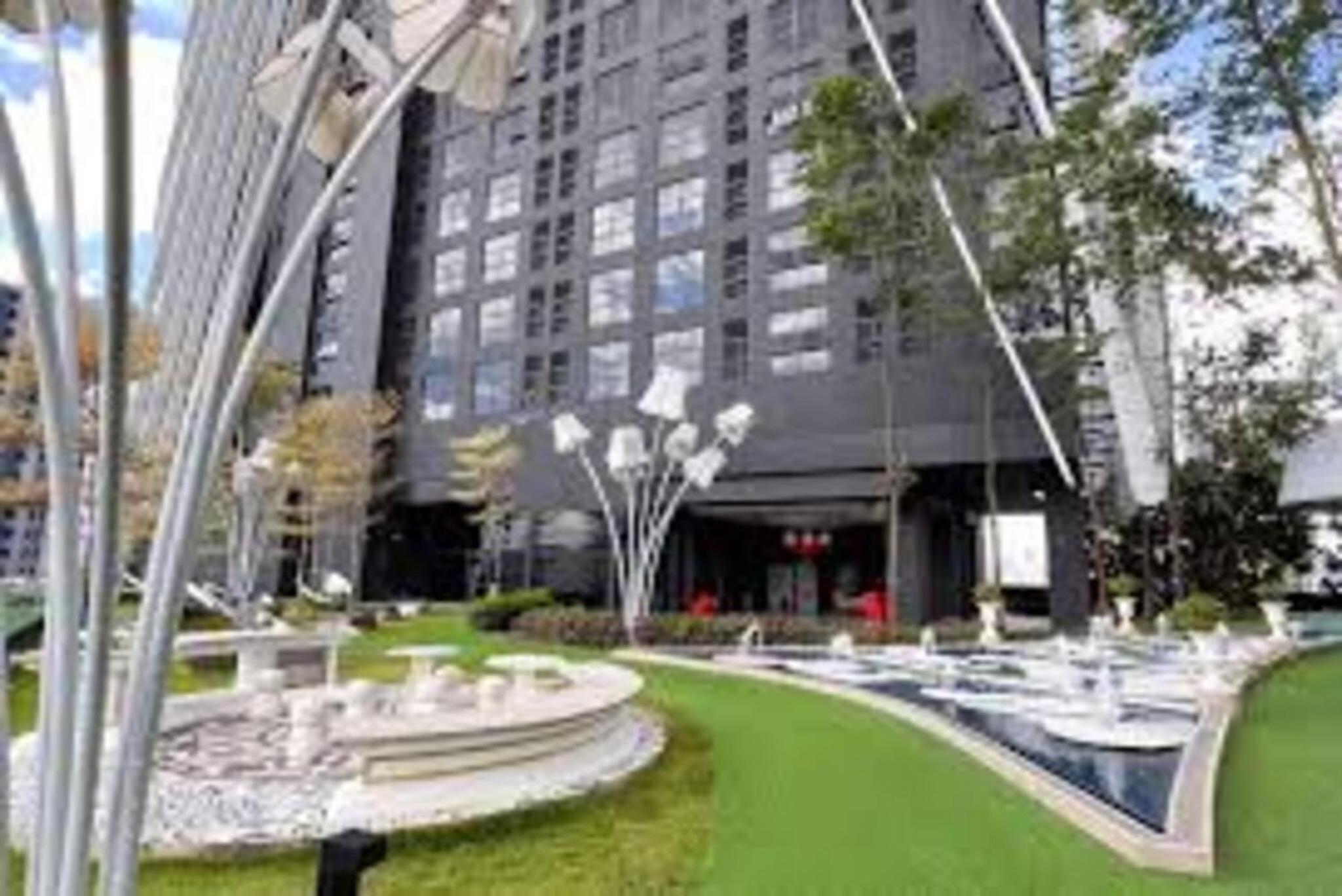 Zen-Inspired Duplex Luxury 6Pax, Arte Mont Kiara by Verano