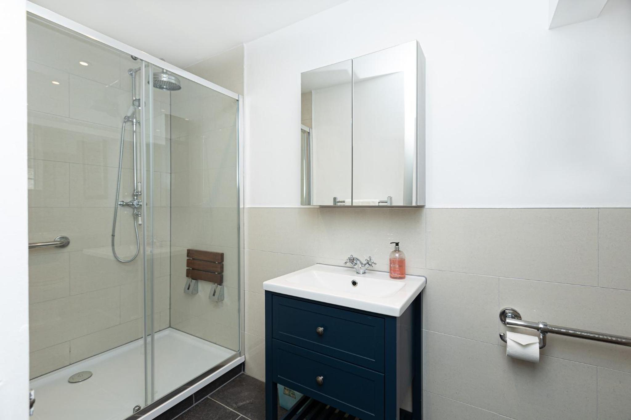 Stunning 1BR Flat, 3 min to Elephant & Castle Tube