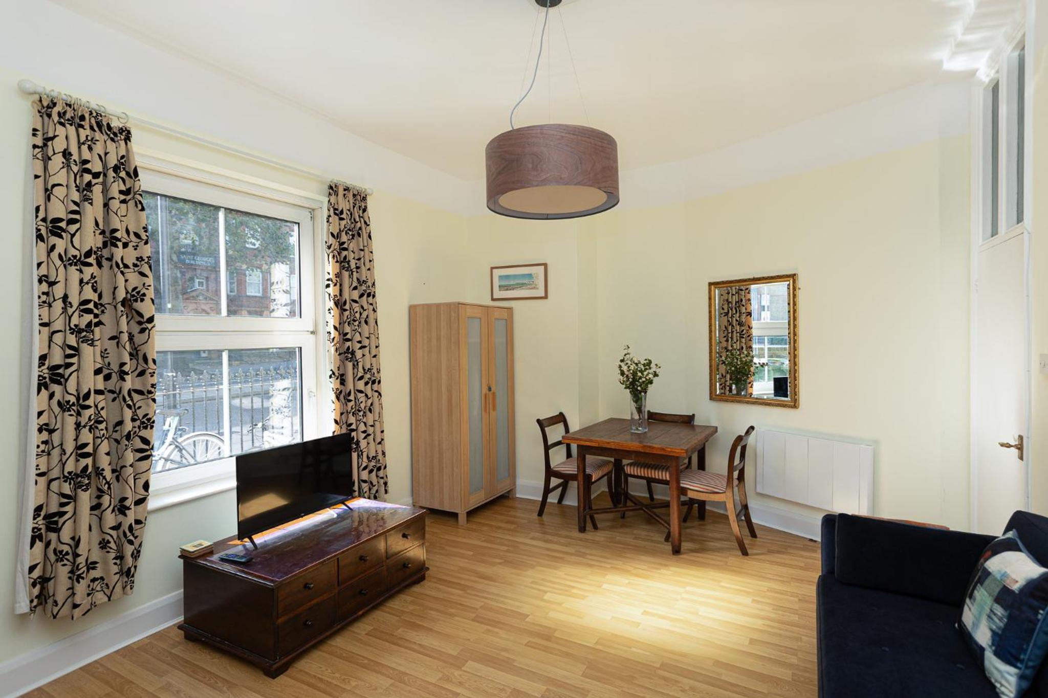Stunning 1BR Flat, 3 min to Elephant & Castle Tube