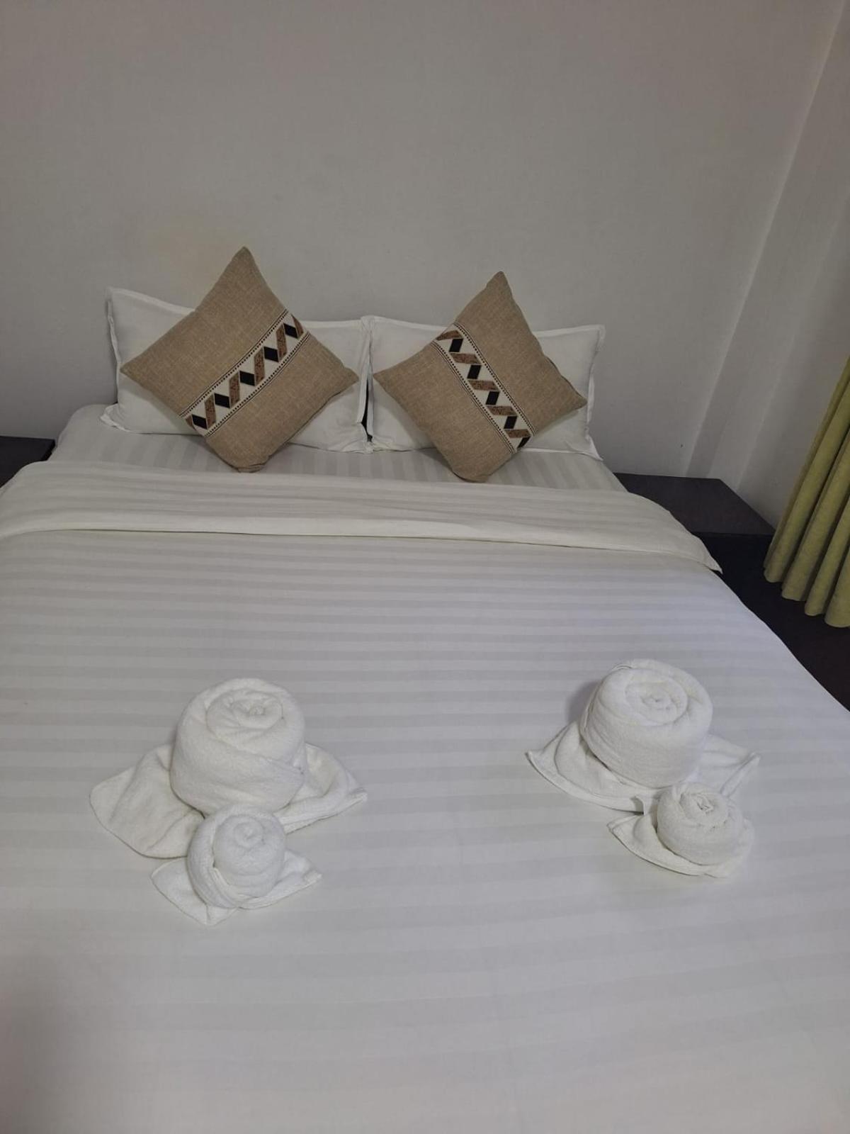 PHAI GUESTHOUSE