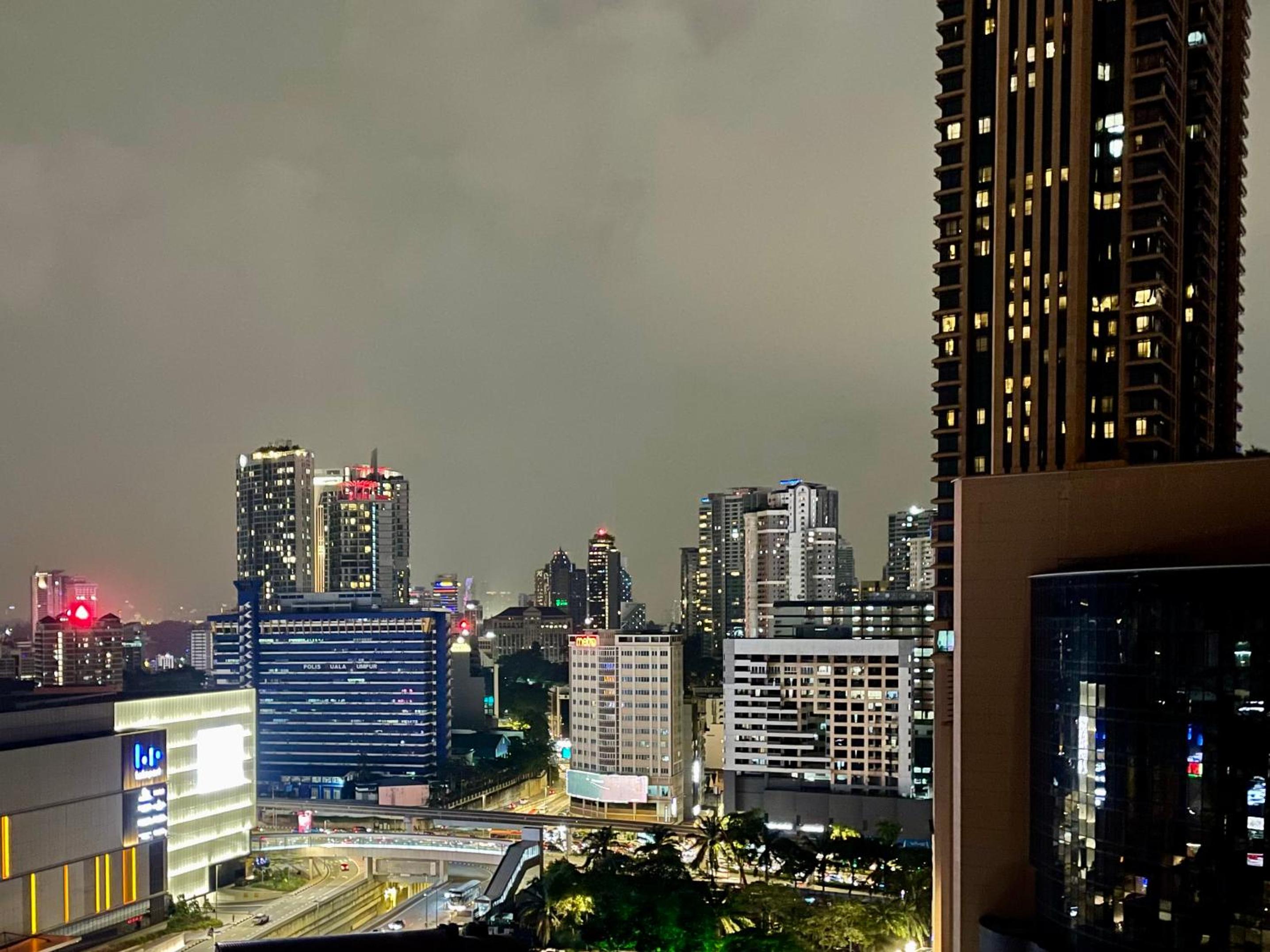 Comfy-Concept Apartment @ B.Bintang (3min walk LRT, Lalaport, TimeSquare)