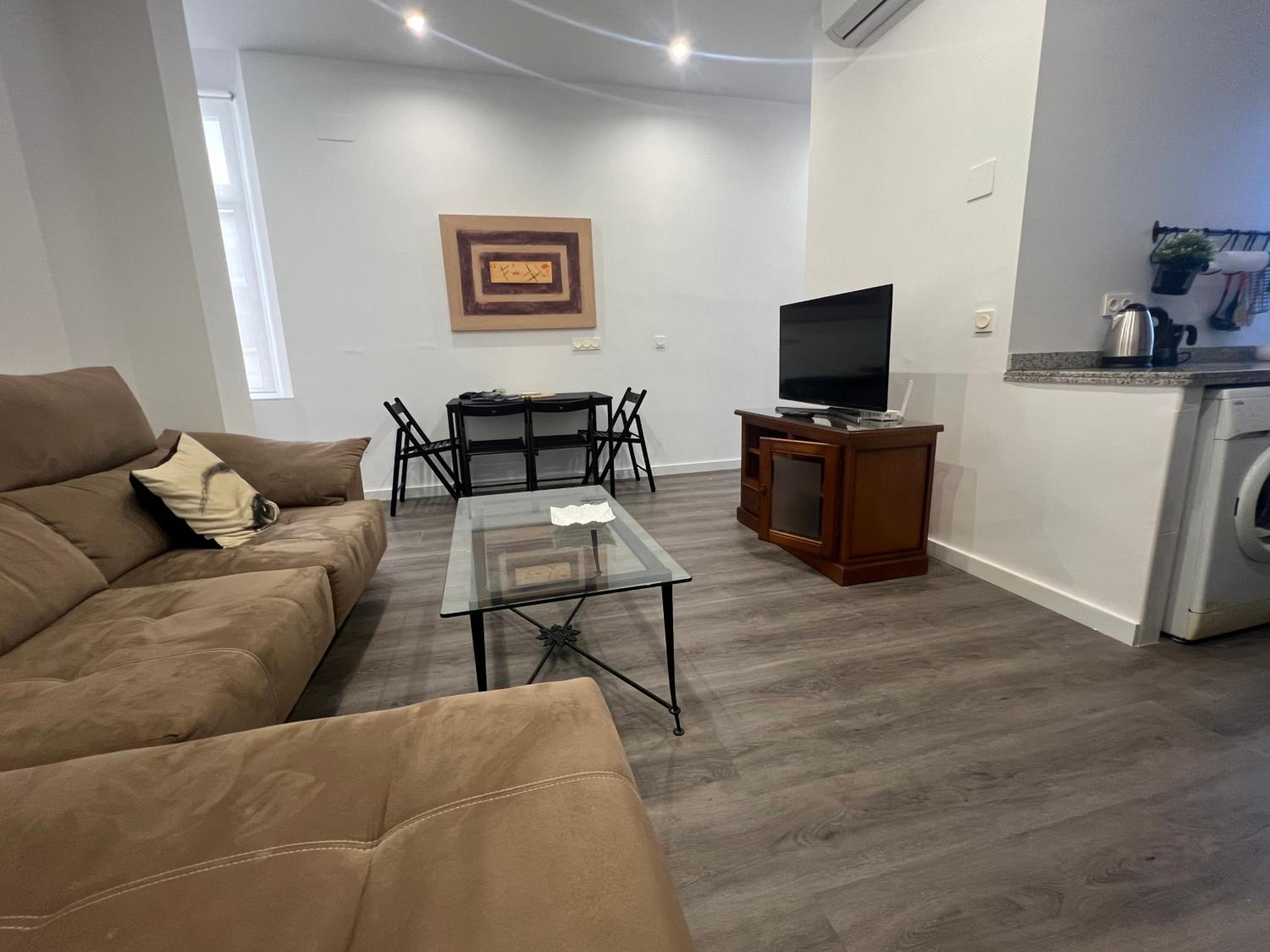 Cozy Apartment Malaga Center near Teatro Cervantes
