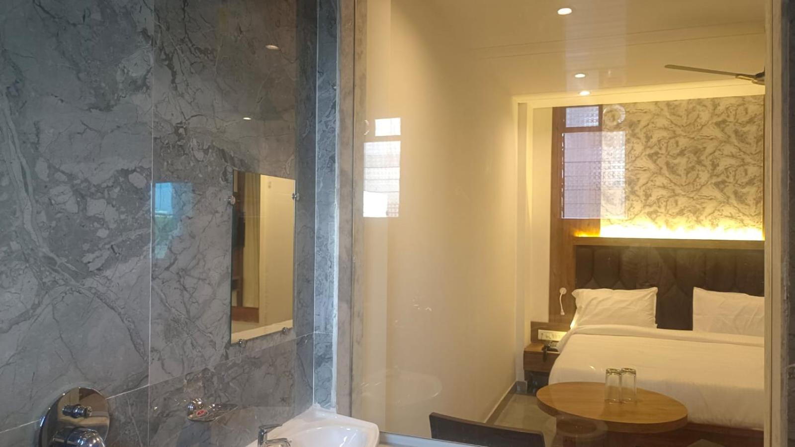 HOTEL GRAND RESIDENCY