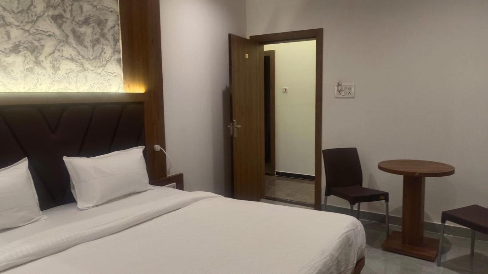 HOTEL GRAND RESIDENCY