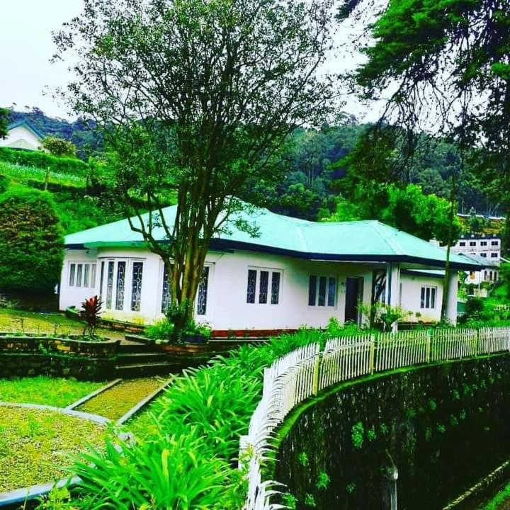 Waterfield Bungalow by Liyozi Leasiure view 4